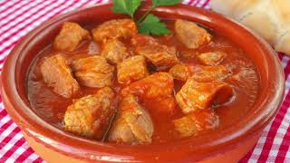 CARNE CON TOMATE un guiso potente y concentrado  Cocina tradicional [upl. by Einniw]