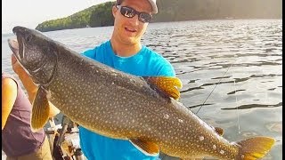 Pêche à la truite grise monstre au Memphrémagog  Monster lake trout fishing on Memphrémagog lake [upl. by Harihat]